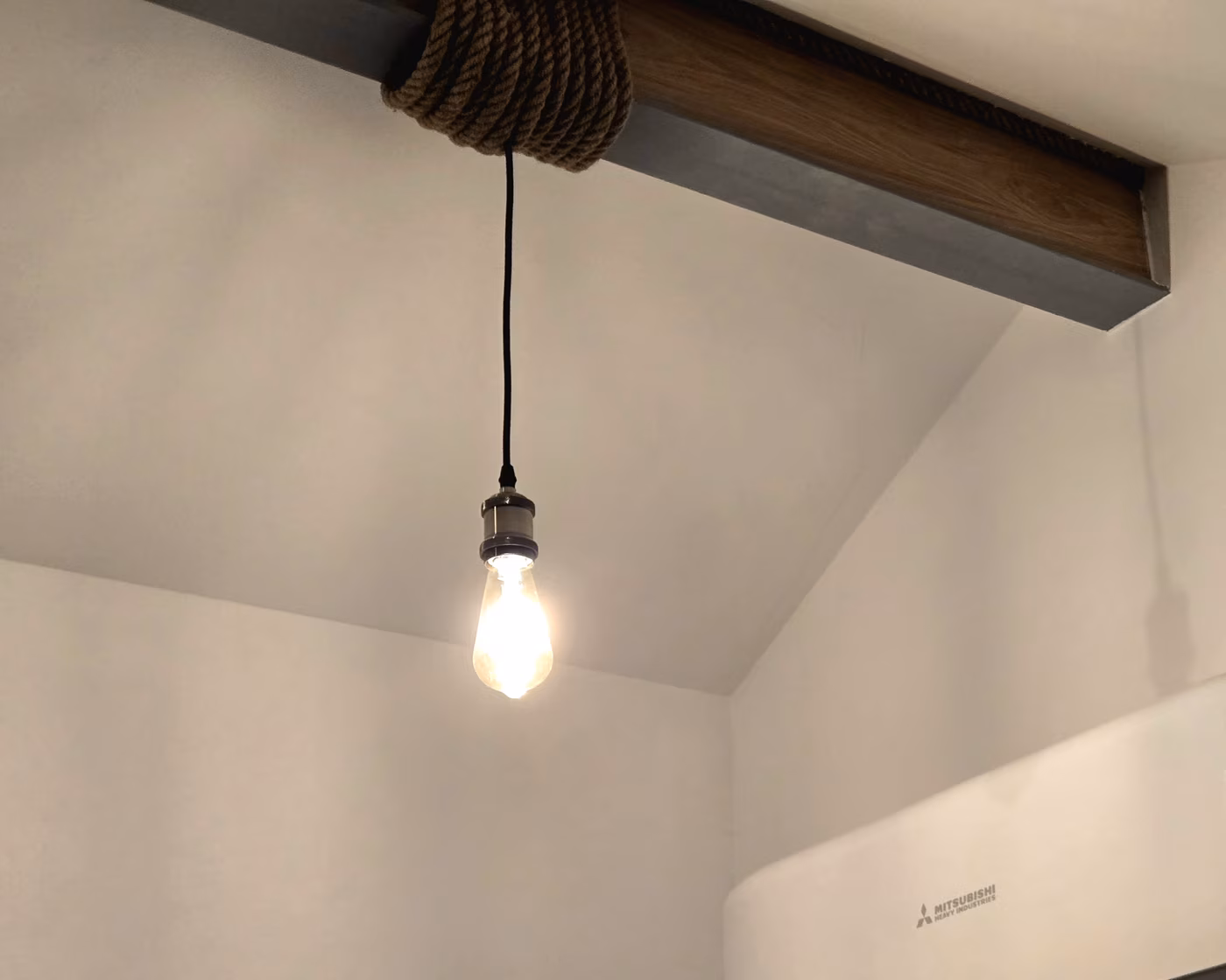 Studio interior image 13 of 14